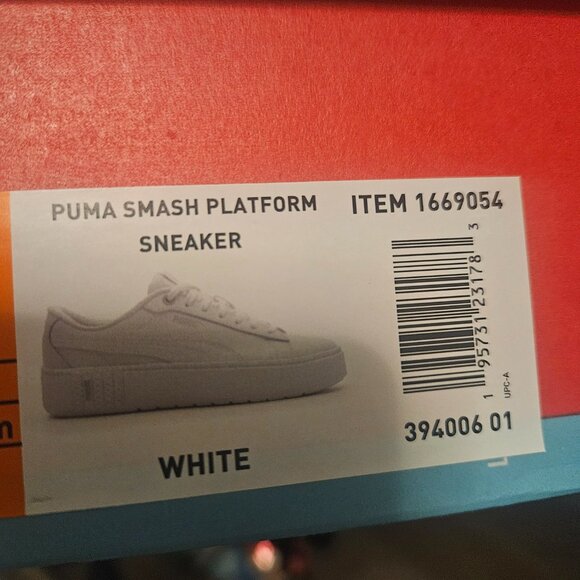 NIB Puma Smash v3 Platform Sneaker, Size 7 - Picture 3 of 4